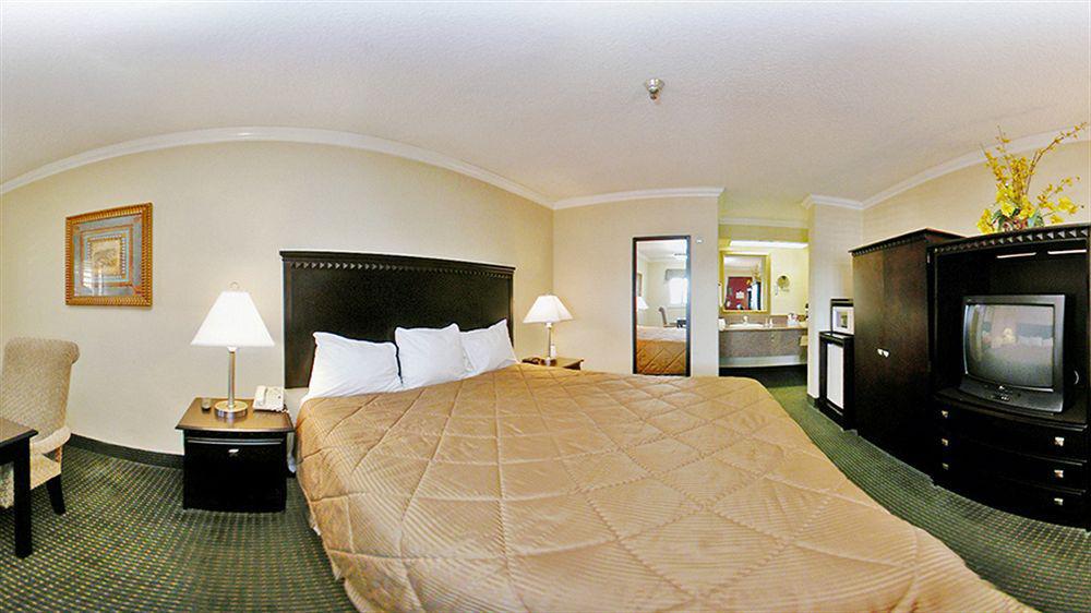 Travelodge By Wyndham Chatsworth Лос-Анджелес Экстерьер фото